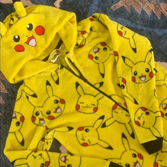 Yellow Pikachu Onesie Pajamas - Picture 6 of 8